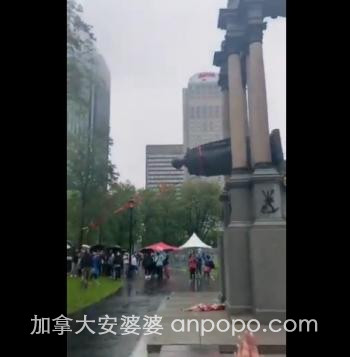 加拿大爆发抗议活动后，首位总理雕像遭"斩首"