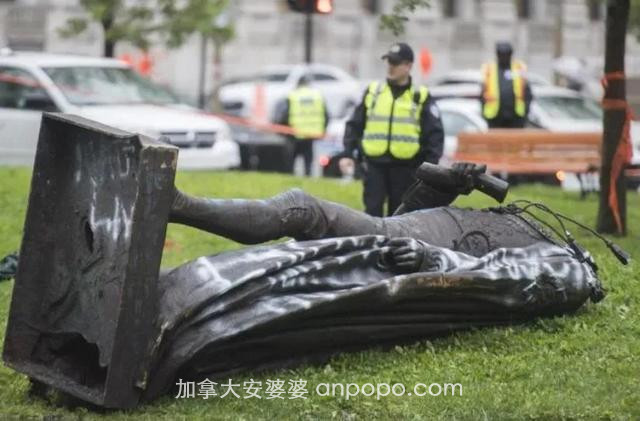加拿大多地爆发抗议示威，首位总理雕像遭“斩首”