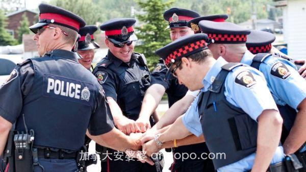 旅居加拿大中国公民如何配合当地警察执法