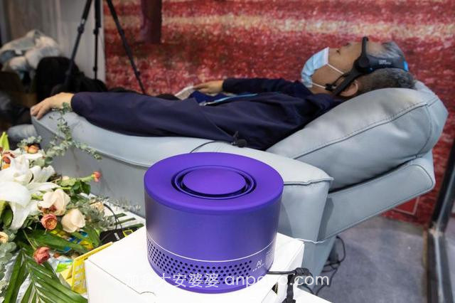 这款加拿大的“睡眠机”，能干预脑波，改善睡眠……