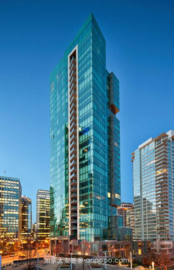 温哥华高豪港果然够豪，顶层豪宅5800万加币，全国最贵