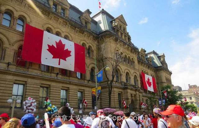移民加拿大的各项目对申请者语言水平有什么要求？