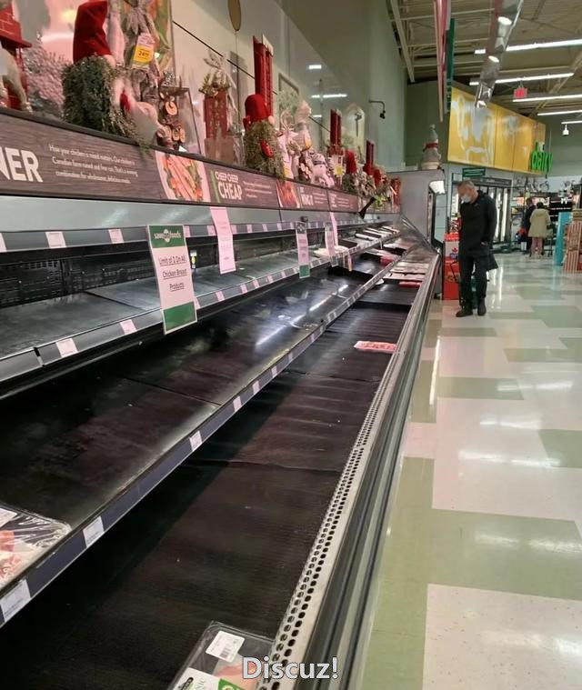 洪水断路，BC省超市货架全空，牛奶鸡蛋短缺，人们恐慌抢购…