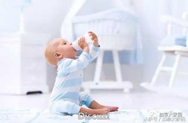 美国儿科学会发布最新报告：千万不要给太小的婴幼儿喝果汁！